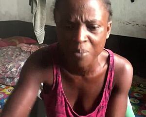 i'm losing it watching this crazy bitch smoke sexy