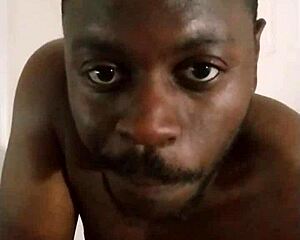 Romantic Ideas for Worshipping Women Through Free Sketches in Jeans