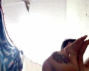 Video call turns into hot real pussy sucking and fucking action