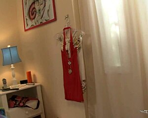 blonde skips movies for home fuck fest with deepthroat and creampie 😈🍆💦