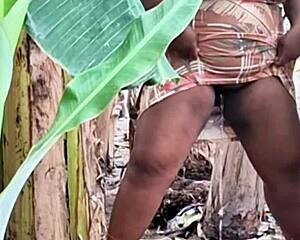 Evangelical milf feels shame pissing big pussy outdoors