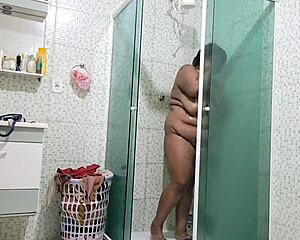 😍 bbw brazilian housewife soaps huge natural tits in shower 🚿