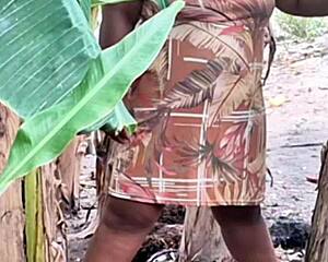 Evangelical milf feels shame pissing big pussy outdoors