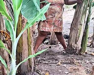 Evangelical milf feels shame pissing big pussy outdoors