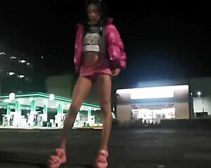 omg lookit this guarrita crossdresser in putifalda showin off her panties so slutty