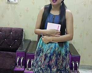 I seduced my teacher showing big ass pussy hole to pass