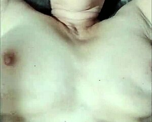 Homemade housewife hits peak orgasm in amateur pov throes