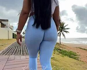 WOW TIGHT LEGGINGS WALK Tease?!