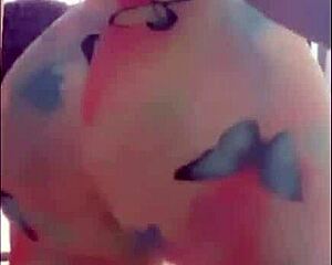 This latinas perfect juicy big ass shakes in tight shorts and leggings sexy