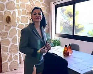 alicia sudiste loves sucking veiny cock slut milf style