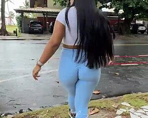 WOW TIGHT LEGGINGS WALK Tease?!