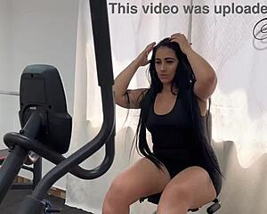 Skinny Colombian teen sneaks solo masturbation in empty gym