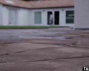 Exotic spider bite turns ebony milf housewife into big ass black mama