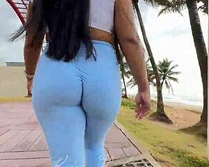 WOW TIGHT LEGGINGS WALK Tease?!