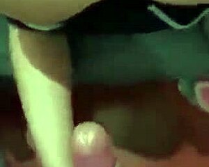 loirinha perfeita offering her pink pussy right in front of husband... damn!