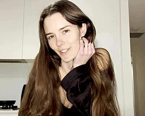 Milf sucks dildo vibes pussy to kitchen orgasm 💦😩