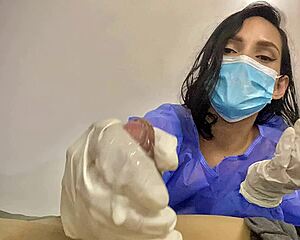 A Mi Paciente Se Le Puso Dura Y No Resisti Su Monster Cock En POV Nurse