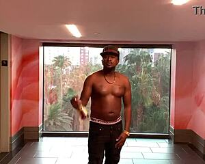 i love showin off my sexy big ass pusshole1 style