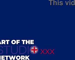 i can't believe these two nurses treat me like this in hospital