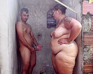 hey milf latina chats with young usa neighbor