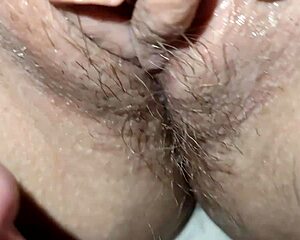 Hot Kisses Lead To Juicy Creampie In Her Shaved Milf Pussy