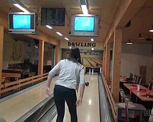 Lucky dude scores amazing bowling alley pickup