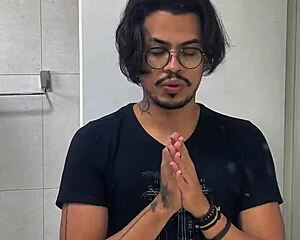 look at this batman cosplay handjob from huge brazilian cock