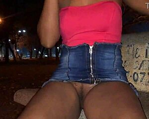 Will this hotwife fuck stranger outdoors now?