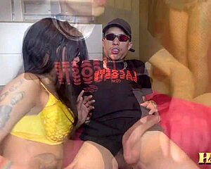 A Maloqueira Collects Debt With Her Massive Pussy Ride