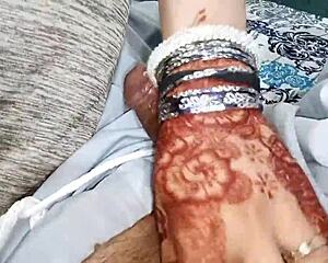 Muslim Mistress Dirty Talks Handjob Massage on Servant Cock in Hindi