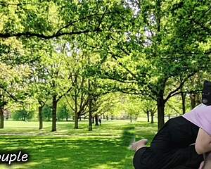 Muslim couple's risky outdoor creampie affair in public park caught?