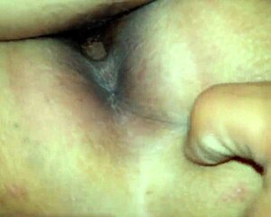 me cogiendo duro a esta putita mexicana en posicion de perra