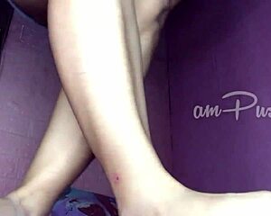 i love sliding ice cream into my cute close-up pussy