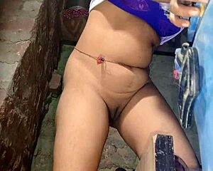 bhabhi screams as muscular stud pounds her plump pussy hard at night