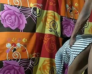 desi tamil auntie moans loud getting fucked hard by hubby 😍🔥 homemade chudai