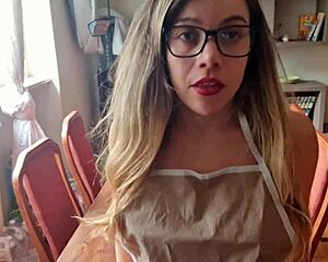 i cleaned neighbor's table and ditched panties... bet he'll love my big ass pussy tease.