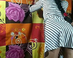 desi tamil auntie moans loud getting fucked hard by hubby 😍🔥 homemade chudai