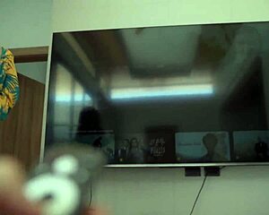 Girlfriend Paused but Mouth Keeps Sucking!