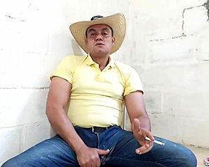 yuri gaúcho's huge brazilian bear cock erupts thick cum from muscular bodybuilder