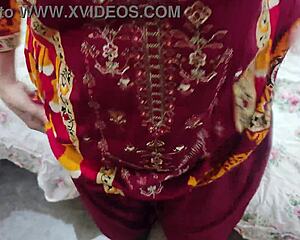 i spot horny jungle girl with big natural tits for rough pussy fuck clear hindi audio