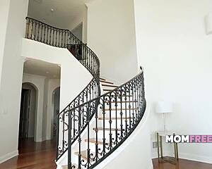 hey cougar linzee ryder, ready for freeuse taboo dress-up ass play?