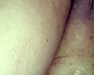 LINDA Joven BUSCA COPEAR la TAREA! Korina 25 FUCKS Ereckz 28 PUBLIC? 