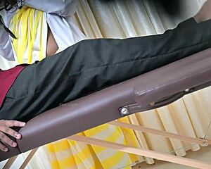 Wonder if desi doctor sahiya's handjob satisfies her arab patient in the hospital?