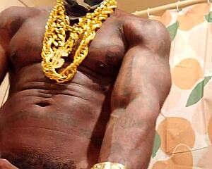 Hallelujah Johnson worships massive black hairy cock