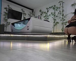 Beautiful colombian slut sucks fucks spanked in brazil hotel