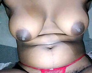 Natural Tits Babe Fingers Shaved Pussy Until She Cums Super Fast And Hard