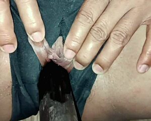 damn, i got a boyfriend so all you're getting is this hot handjob from me