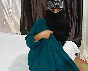 muslim bhabhi bends for arab anal doggystyle then hardcore assfucking