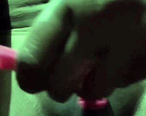 Who wouldn't dive into that juicy chut for a full licking cleanup?