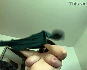 Unaware Giantess JANE JUDGE Does LAUNDRY in Tight Panties